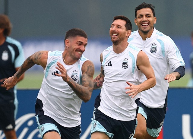World Cup chưa đá chung kết, bệnh viện Argentina đã đông bệnh nhân vì... quá hồi hộp- Ảnh 2.
