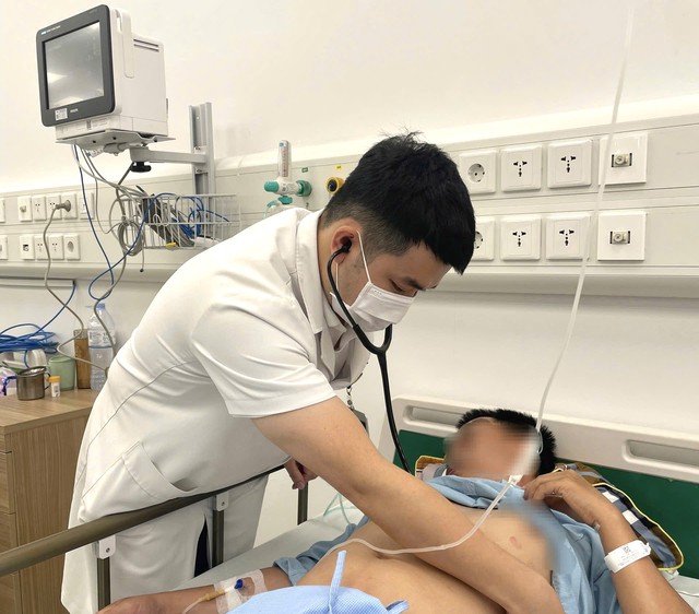8 ca ngộ độc khí H₂S cấp cứu tại Bệnh viện Bạch Mai cơ sở Ninh Bình- Ảnh 1.