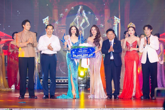 Thí sinh Nguyễn Thị Ngọc Thảo đăng quang Hoa hậu Doanh nhân ASEAN 2026 tại Cần Thơ - Ảnh 1.