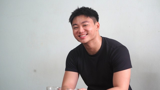 Chàng thủ khoa bị bạn nữ sợ vì thân hình to và đẹp - Ảnh 3.