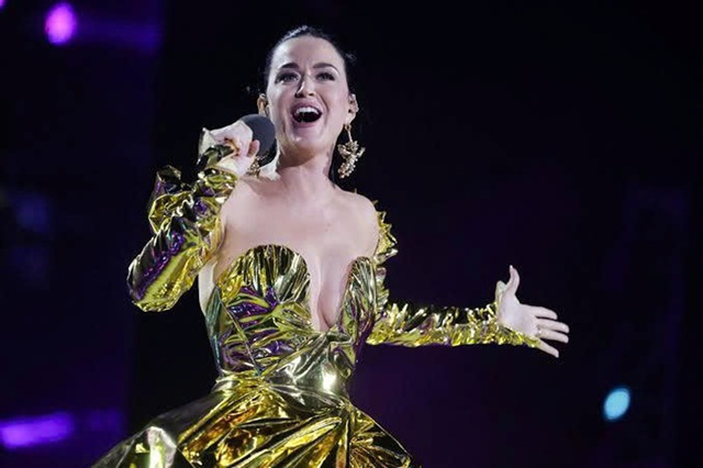 Tiếp tục trở lại thất bại, sự nghiệp của Katy Perry đã 'chạm đáy'? - Ảnh 2.