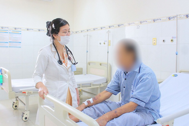 Suýt tử vong vì nghĩ cơn đau ngực chỉ là mệt mỏi thoáng qua - Ảnh 1.
