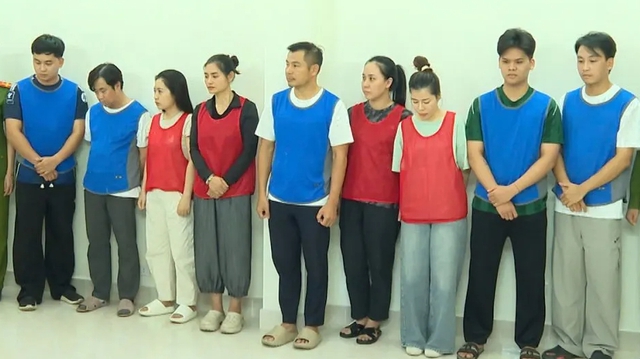 Công an Thanh Hóa triệt phá đường dây buôn lậu kim cương xuyên quốc gia- Ảnh 2.