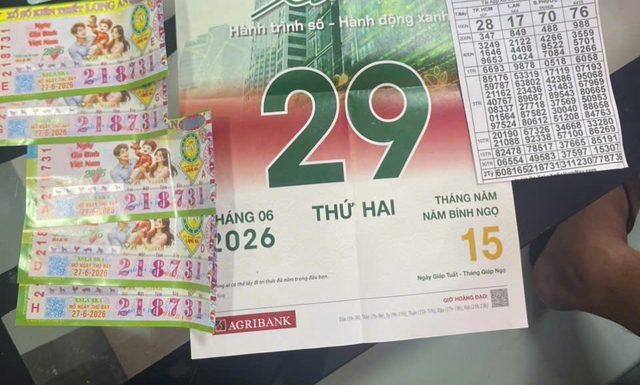 Người đàn ông trúng độc đắc xổ số miền Nam, 2 lần lãnh thưởng 14 tỉ đồng - Ảnh 1.