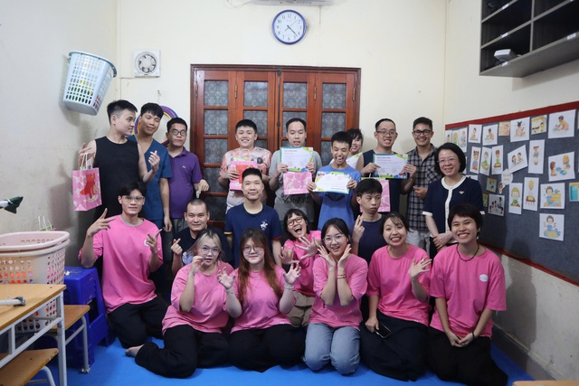 Doanh nghiệp chung tay vì trẻ em tự kỷ - Ảnh 1.