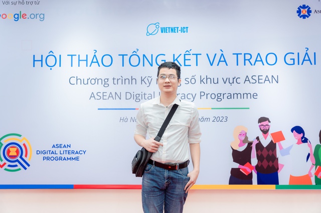 &Aacute;nh s&aacute;ng kh&ocirc;ng đến từ đ&ocirc;i mắt- Ảnh 5.