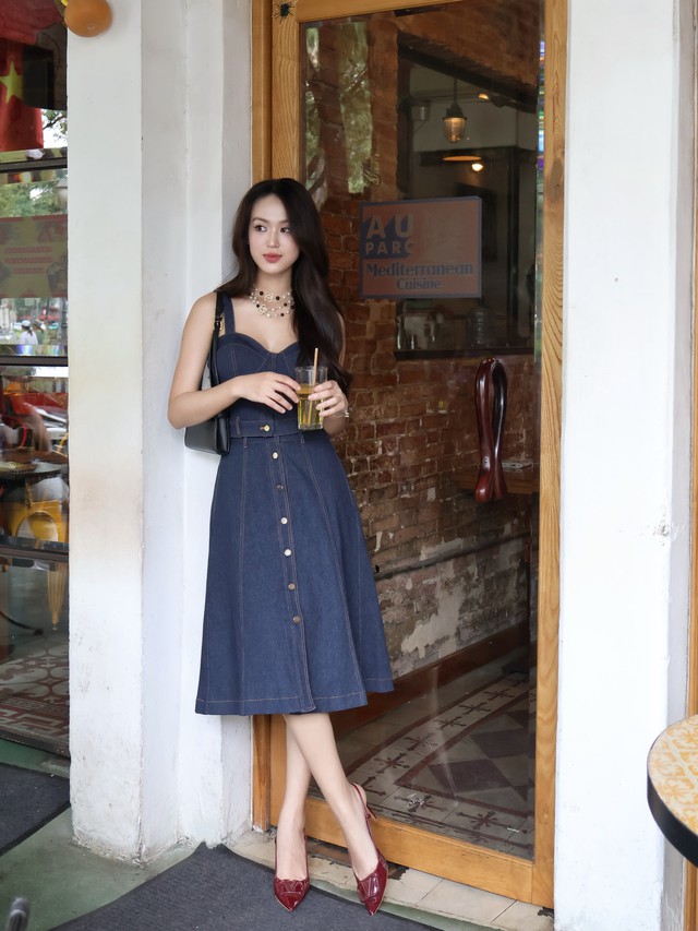 Làm mới tủ đồ cùng những bản phối denim phá cách - Ảnh 4.