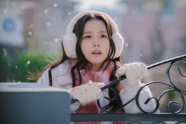 Jisoo (BLACKPINK) bị yêu cầu ngừng đóng phim sau ba bộ phim gây thất vọng liên tiếp - Ảnh 2.