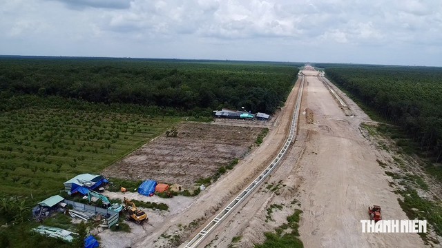 Cấp bách giao mặt bằng cao tốc ngàn tỉ- Ảnh 1.