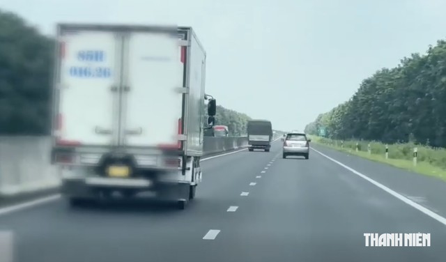 Những lỗi CSGT phạt nhiều trên cao tốc: Vì sao 'bám làn trái' mất 6 triệu đồng? - Ảnh 1.