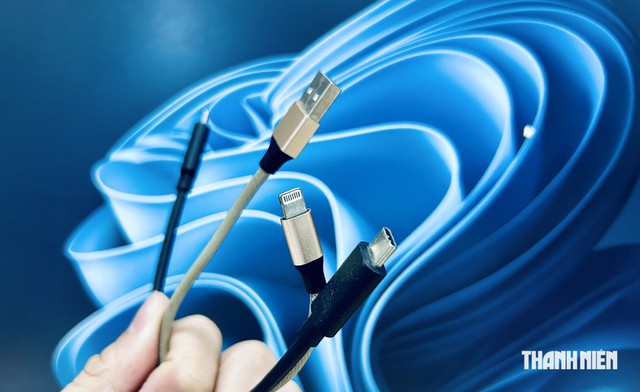 Sạc điện thoại bằng cáp USB giá rẻ liệu có an toàn? - Ảnh 1.