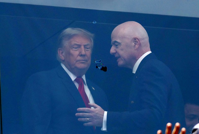 Tổng thống Trump được bảo vệ an ninh thế nào ở chung kết World Cup: Xem qua kính chống đạn- Ảnh 3.