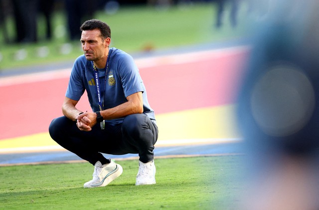 HLV Scaloni xác nhận ‘xây dựng một đội tuyển Argentina mới’ sau triều đại Messi- Ảnh 2.