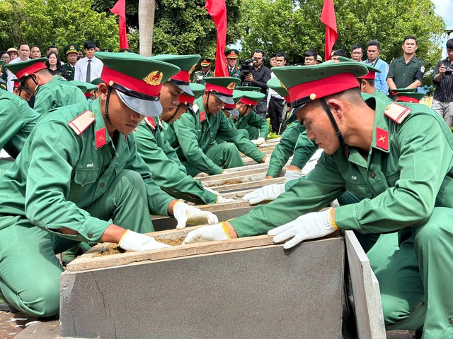 Gia Lai mong những người từng ở phía bên kia chiến tuyến giúp tìm mộ liệt sĩ - Ảnh 2.