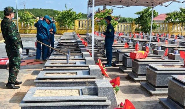 Đà Nẵng phát hiện di vật liệt sĩ họ 'Đoàn', tên 'Kiển' ở nghĩa trang Điện Tiến- Ảnh 2.