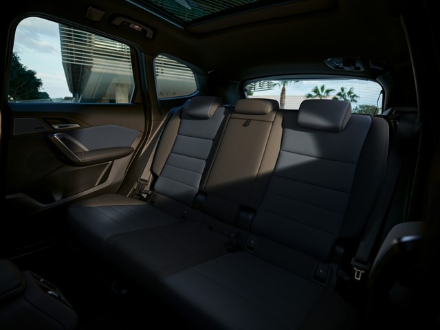 Từ 110 năm tiên phong đến BMW X1: Cánh cửa bước vào thế giới xe sang BMW - Ảnh 3.