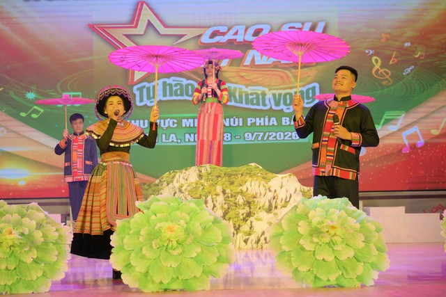 Khi văn nghệ trở thành ‘đặc sản’ của người lao động VRG - Ảnh 2.