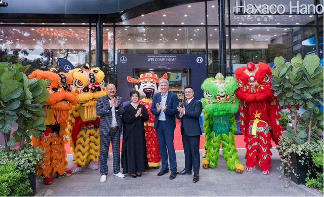 Mercedes-Benz Haxaco Láng Hạ nâng cấp showroom sau 10 năm hoạt động - Ảnh 1.