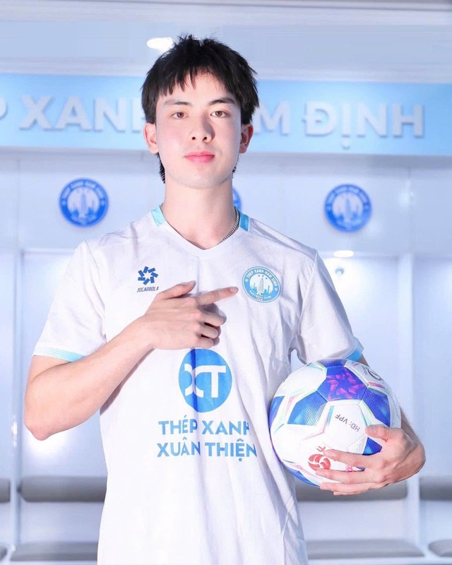 Hiệu ứng t&iacute;ch cực từ cầu thủ Việt kiều- Ảnh 1.