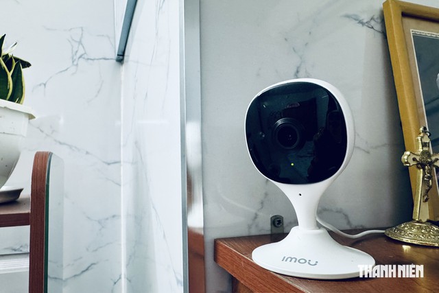 Đèn xanh lá chớp tắt trên camera an ninh ám chỉ điều gì? - Ảnh 1.