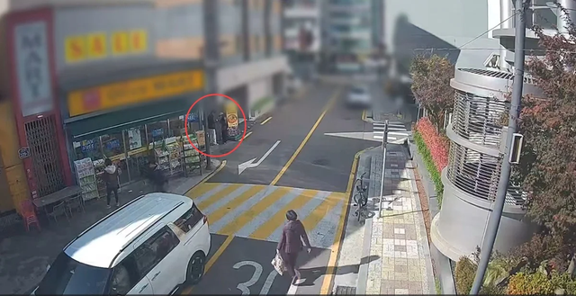 Ph&aacute;t hiện hơn 100 th&iacute; sinh gian lận trong kỳ thi ngoại ngữ quốc tế - Ảnh 2.