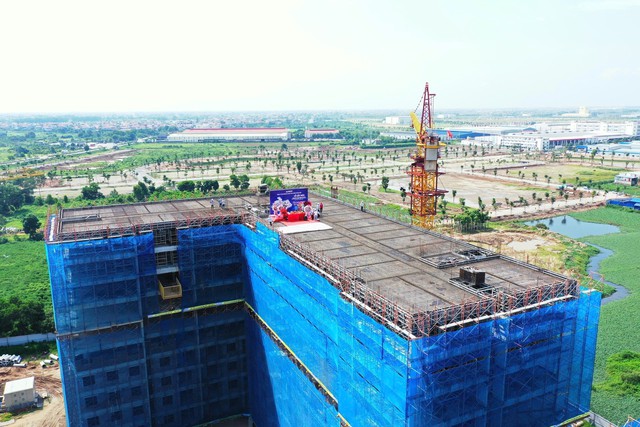 H&ograve;a Ph&aacute;t cất n&oacute;c c&ocirc;ng tr&igrave;nh hơn 800 căn hộ nh&agrave; ở x&atilde; hội - Ảnh 1.