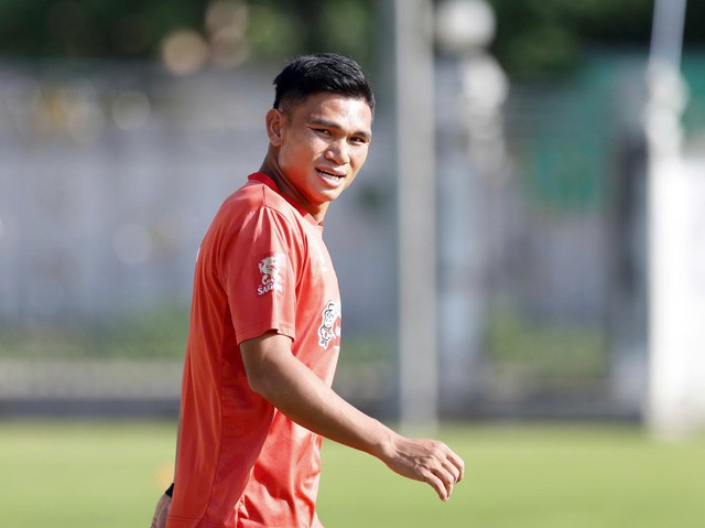 X&aacute;c định ch&iacute;nh thức 3 k&ecirc;nh ph&aacute;t ASEAN Cup: Kh&aacute;n giả Việt Nam thuận đủ đường, Xu&acirc;n Mạnh l&ecirc;n tiếng- Ảnh 1.