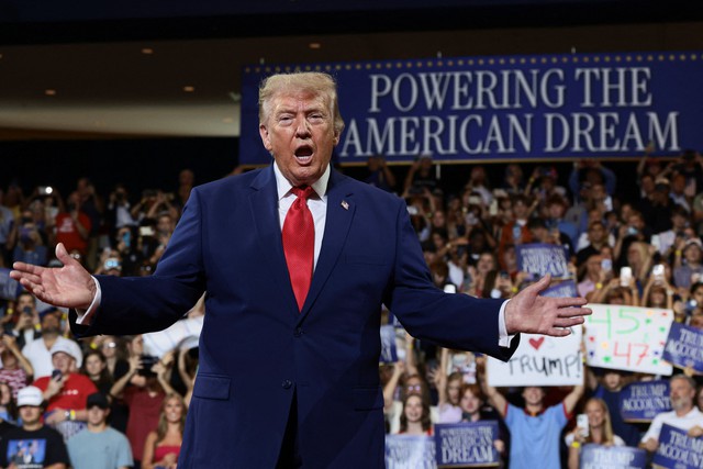 &Ocirc;ng Trump dọa gi&aacute;ng đ&ograve;n tấn c&ocirc;ng lớn chưa từng c&oacute; v&agrave;o Iran- Ảnh 1.