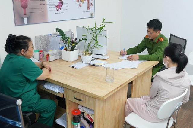 Lập phòng khám rồi 'vẽ bệnh' để lừa hàng trăm khách hàng- Ảnh 3.