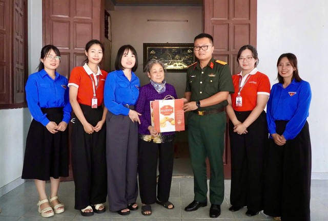 Người trẻ tri &acirc;n bằng những việc l&agrave;m &yacute; nghĩa- Ảnh 5.