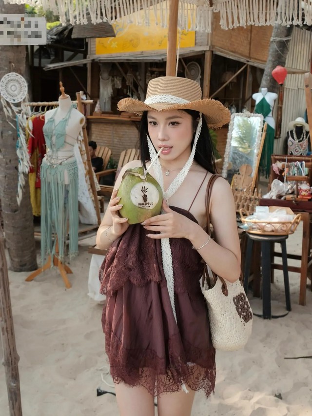 Đánh thức gu thời trang tinh tế với màu nâu sô cô la- Ảnh 8.
