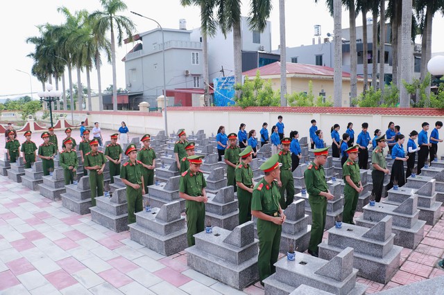 Người trẻ tri &acirc;n bằng những việc l&agrave;m &yacute; nghĩa- Ảnh 6.
