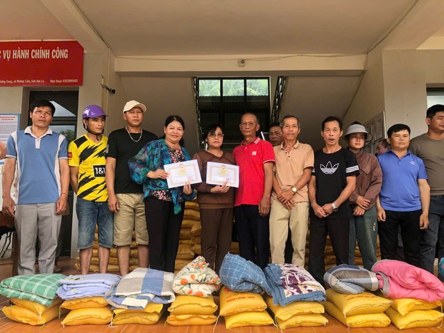 Người bền bỉ gieo mầm xanh hy vọng nơi rẻo cao - Ảnh 2.