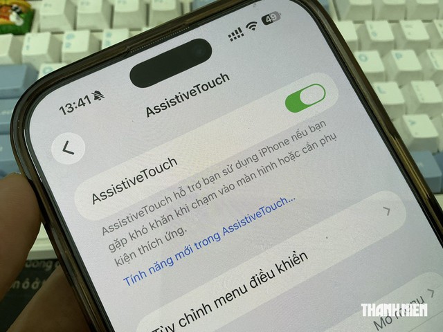 Chấm tròn màu xám trên iPhone có tác dụng gì? - Ảnh 2.