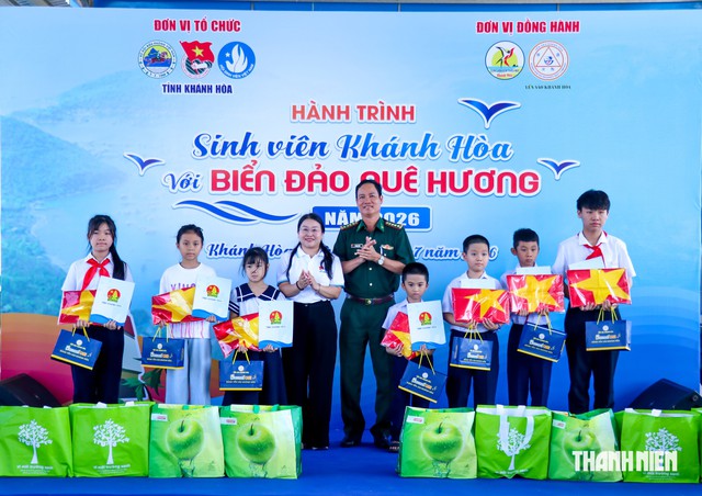 Khánh Hòa: Hành trình lan tỏa tình yêu biển, đảo quê hương - Ảnh 1.