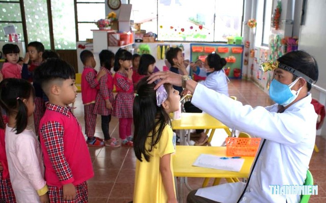 Sốt xuất huyết, tay chân miệng tăng mạnh, Lâm Đồng chỉ đạo siết chặt phòng chống dịch- Ảnh 1.