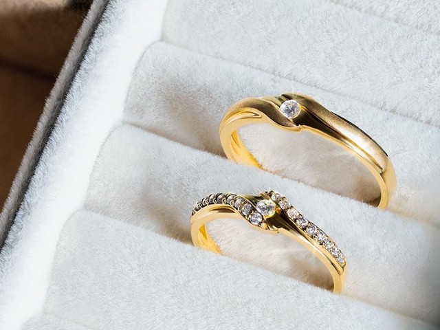 KNT v&agrave; h&agrave;nh tr&igrave;nh biến nhẫn cưới th&agrave;nh kỷ vật đồng h&agrave;nh c&ugrave;ng h&ocirc;n nh&acirc;n hiện đại - Ảnh 2.