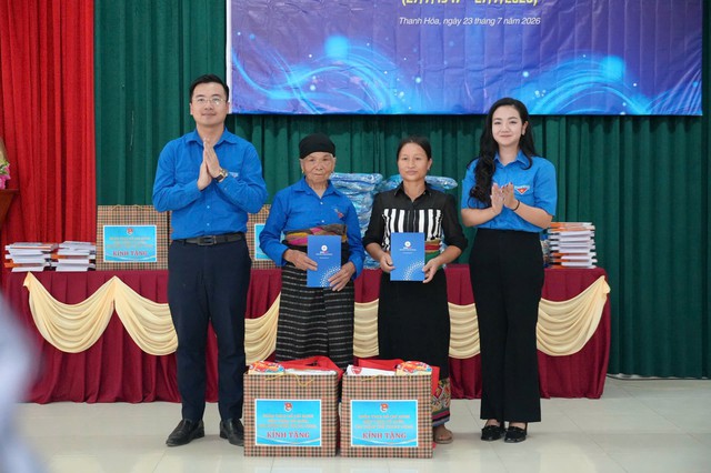 H&agrave;nh tr&igrave;nh tri &acirc;n &yacute; nghĩa của tuổi trẻ Mặt trận- Ảnh 3.