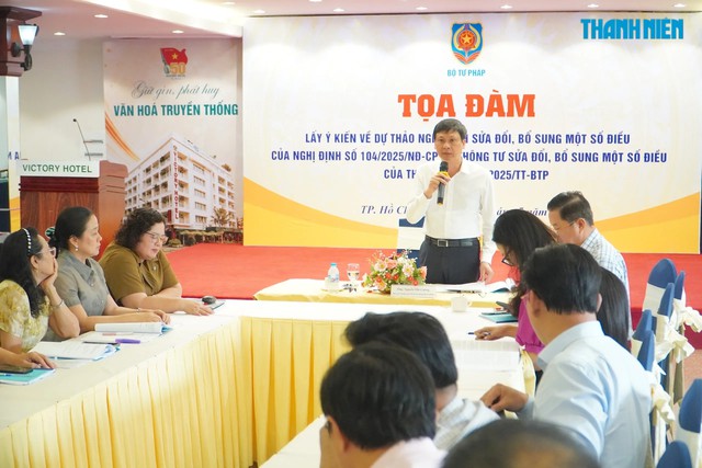 Công chứng viên lo ngại về 'mua lại' nơi mình đã cống hiến hàng chục năm- Ảnh 1.