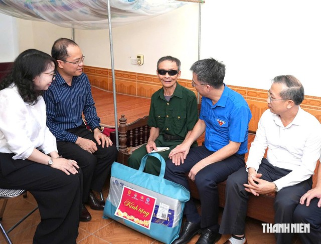 Thanh niên tiếp nối tri ân người có công- Ảnh 3.