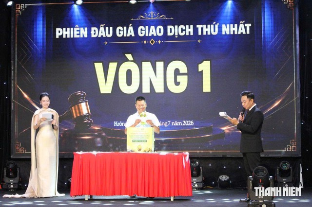Đấu gi&aacute; sầu ri&ecirc;ng ở Đắk Lắk: Thu về gần 24 tỉ đồng cho n&ocirc;ng d&acirc;n- Ảnh 1.