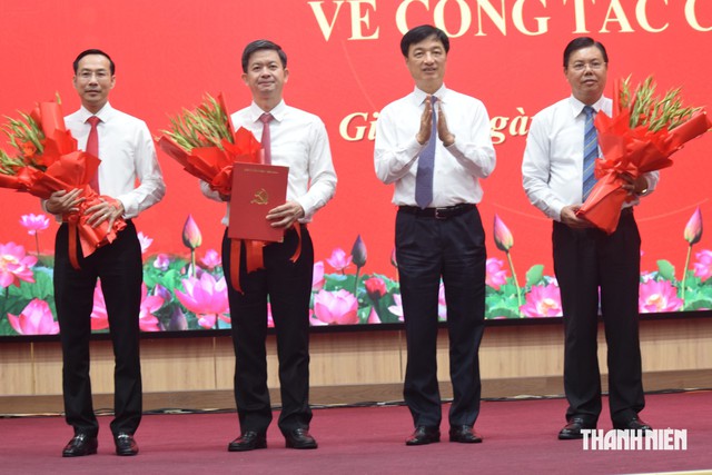 &Ocirc;ng L&ecirc; Quang T&ugrave;ng giữ chức B&iacute; thư Tỉnh ủy An Giang - Ảnh 4.
