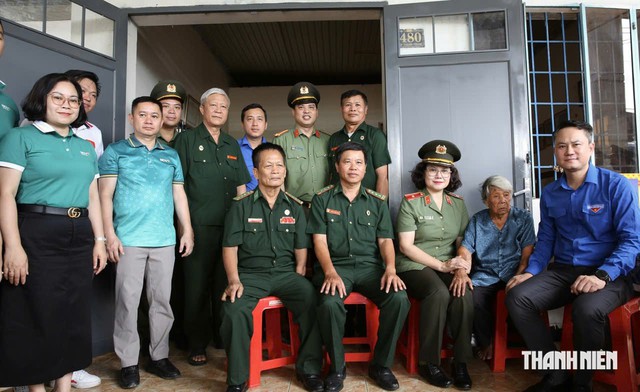 Tuổi trẻ Tây Ninh thắp nến tri ân, số hóa ký ức anh hùng liệt sĩ- Ảnh 2.