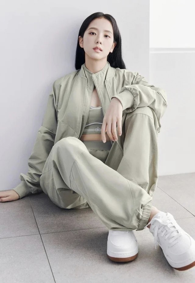 Khi thời trang v&agrave; sự năng động song h&agrave;nh c&ugrave;ng phong c&aacute;ch athleisure- Ảnh 4.