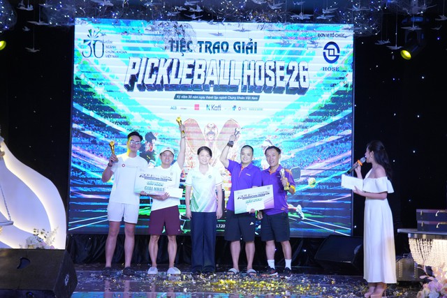 350 VĐV tranh tài sôi nổi giải pickleball HOSE 26- Ảnh 4.