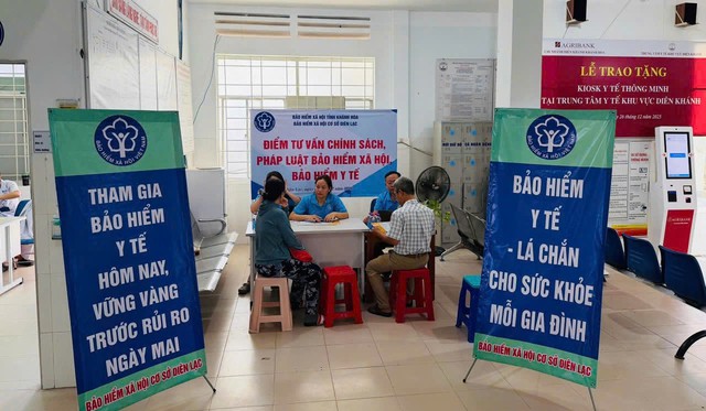 BHXH tỉnh Kh&aacute;nh H&ograve;a mở đợt cao điểm tuy&ecirc;n truyền to&agrave;n diện Luật BHYT mới- Ảnh 2.