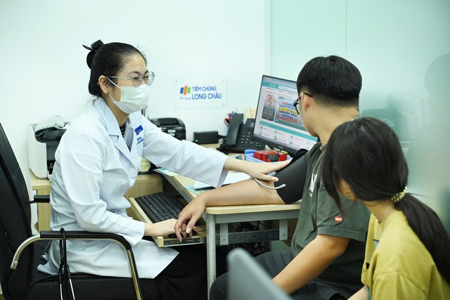 Nguy cơ &lsquo;dịch chồng dịch&rsquo; với sốt xuất huyết, n&atilde;o m&ocirc; cầu, tay ch&acirc;n miệng  - Ảnh 3.