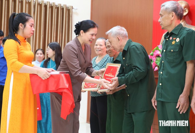 Tặng mỗi Mẹ Việt Nam Anh hùng, thương binh nặng một căn nhà trị giá 700 triệu- Ảnh 1.