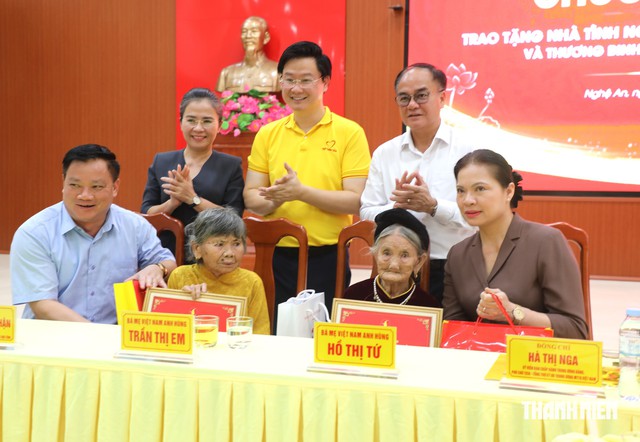 Tặng mỗi Mẹ Việt Nam Anh hùng, thương binh nặng một căn nhà trị giá 700 triệu- Ảnh 2.