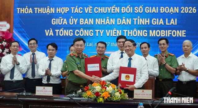 Gia Lai v&agrave; MobiFone hợp t&aacute;c th&uacute;c đẩy chuyển đổi số - Ảnh 1.